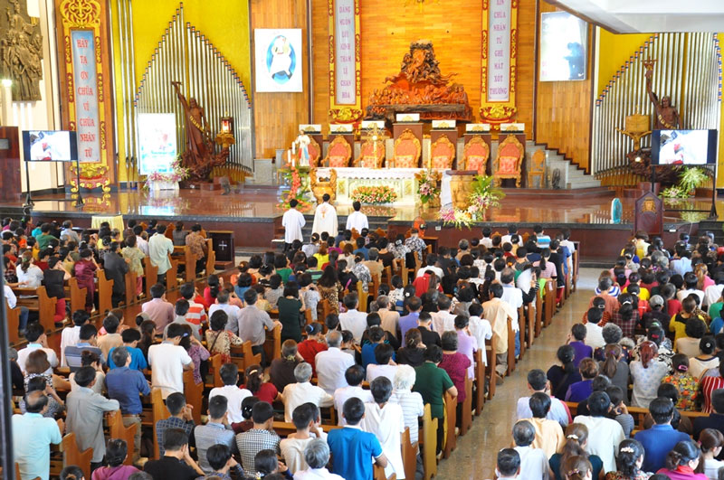 Lễ giỗ Cha Diệp & đầu năm là thời điểm hành hương đông nhất trong năm