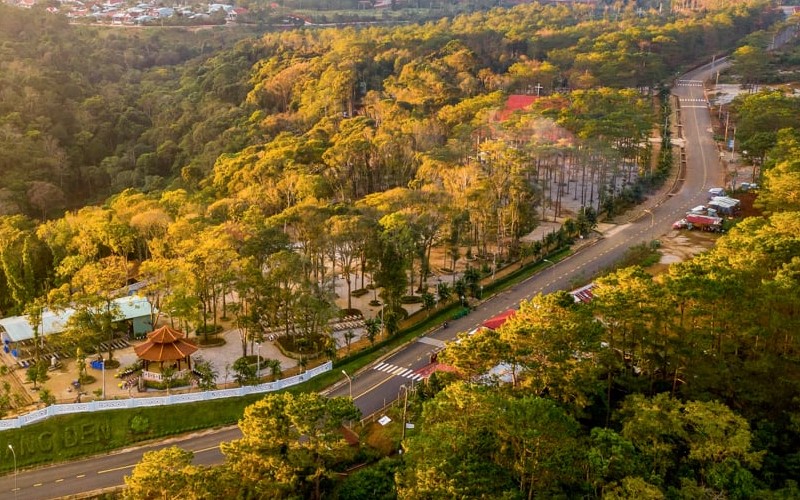 Măng Đen là điểm du lịch có khí hậu mát mẻ quanh năm 